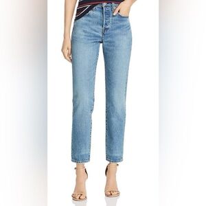 Levi NWT SZ 26 WEDGIE JEANS